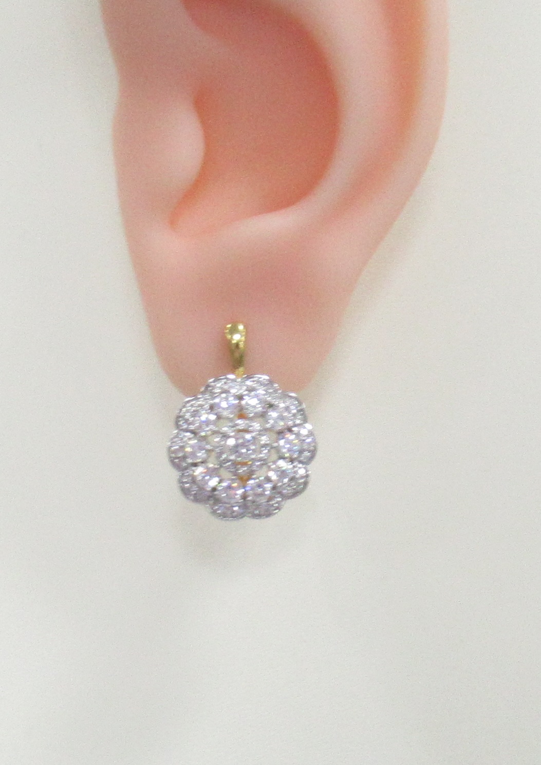 Серебряные серьги 925 пробы; вставки 102 Фианит бесцв.;